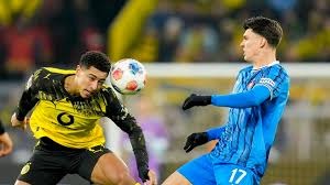 西甲｜ 争冠双雄正面对决 巴塞冲击马体会不败主场