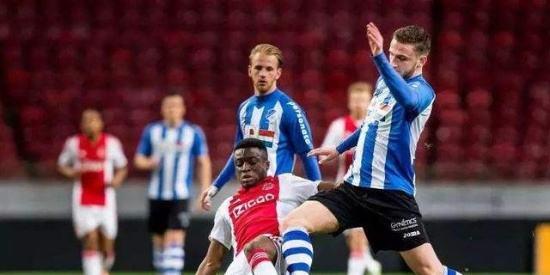 常年陷入 常年陷入